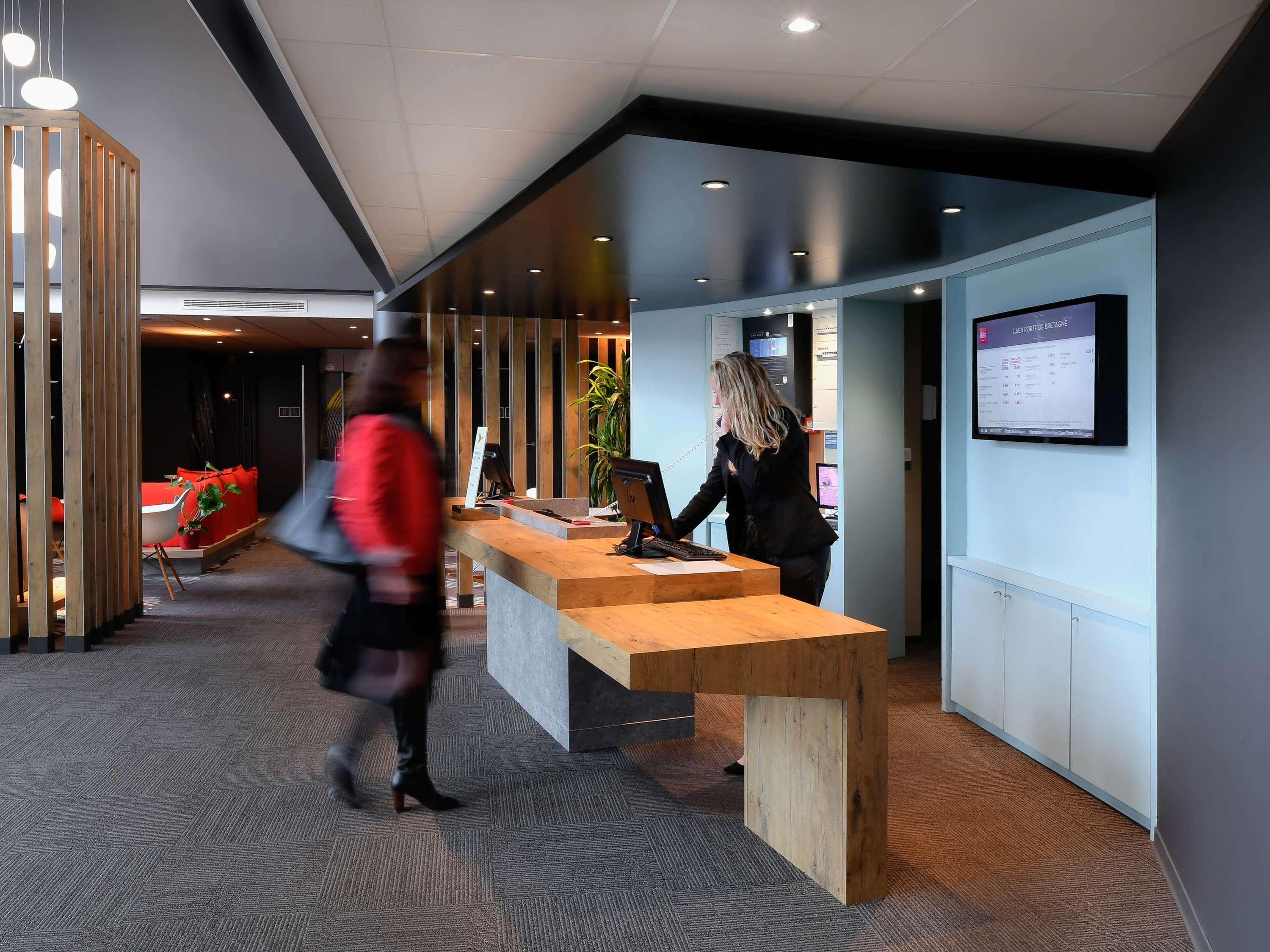 Ibis Budget Caen Porte De Bretagne Bretteville-sur-Odon Zewnętrze zdjęcie