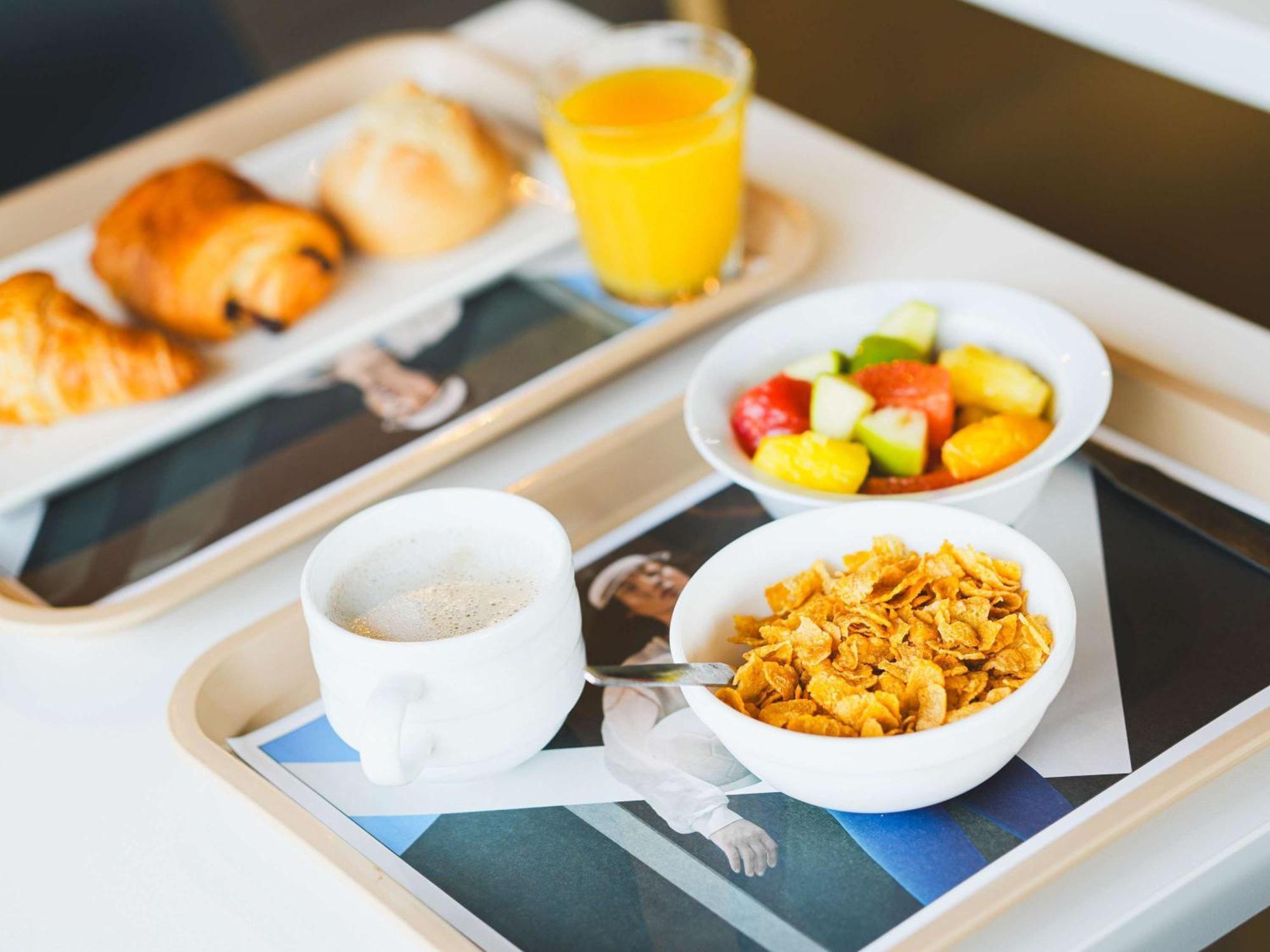 Ibis Budget Caen Porte De Bretagne Bretteville-sur-Odon Zewnętrze zdjęcie