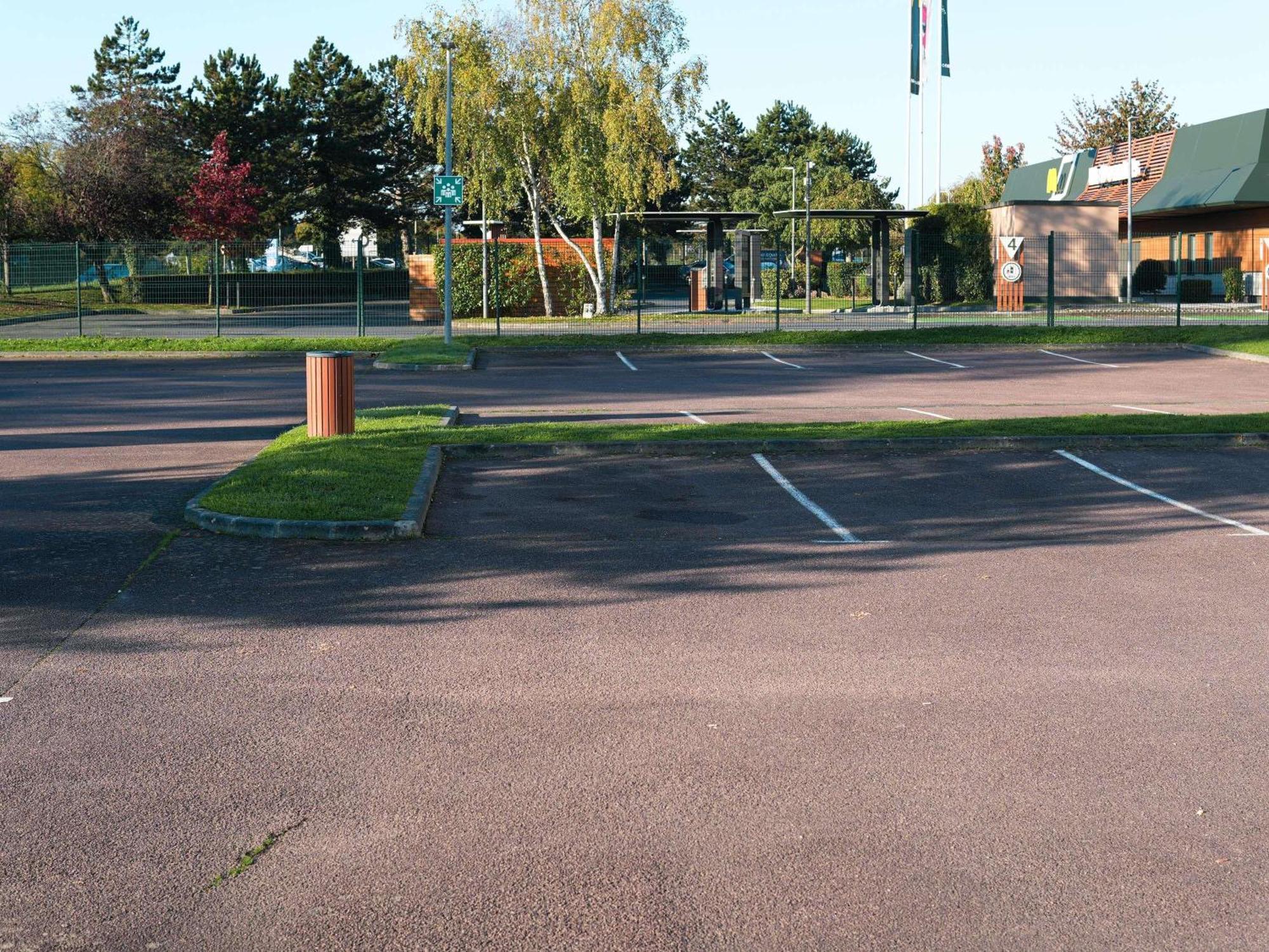 Ibis Budget Caen Porte De Bretagne Bretteville-sur-Odon Zewnętrze zdjęcie