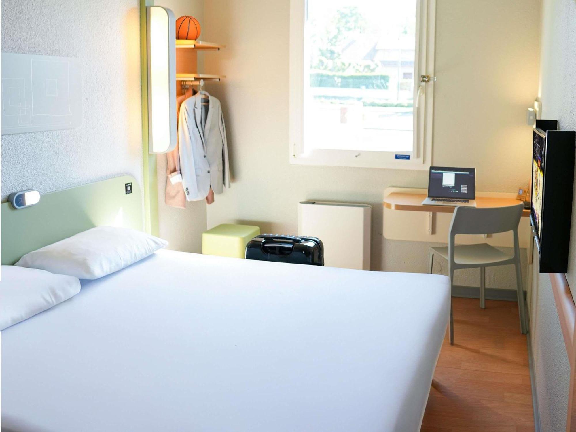 Ibis Budget Caen Porte De Bretagne Bretteville-sur-Odon Zewnętrze zdjęcie